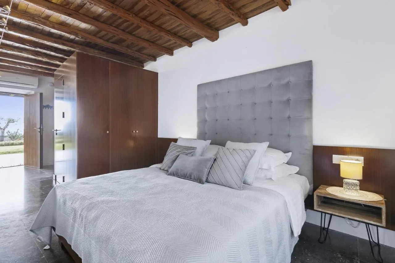 Ravishing Ibiza Villa Cel Blau 9 Bedrooms Private Pool Beautiful Country Views Santa Eulalia 圣埃乌拉利亚